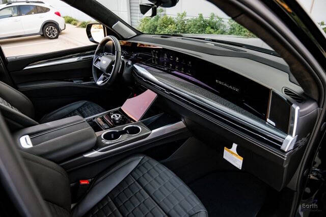 2025 Cadillac Escalade-V