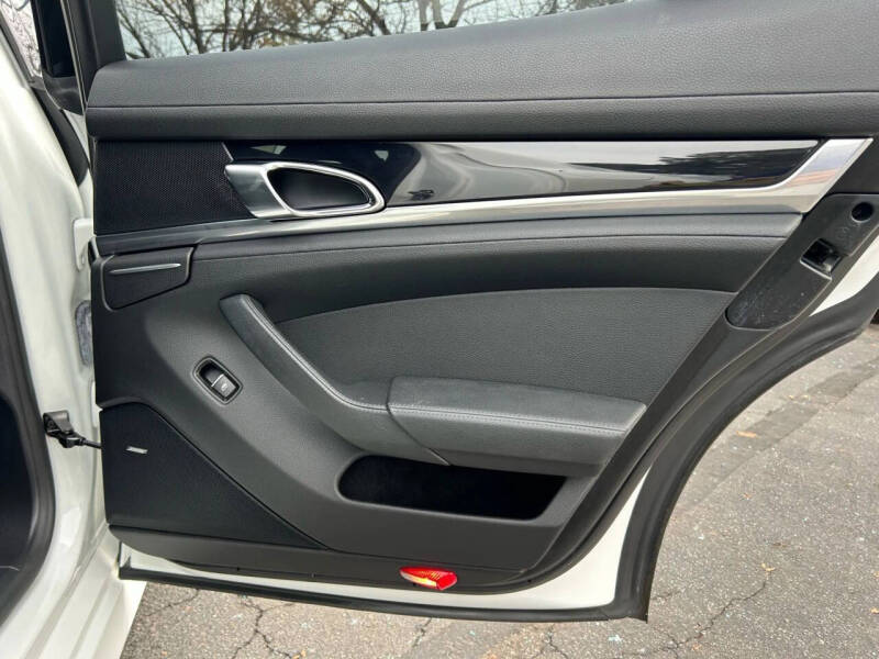 2014 Porsche Panamera