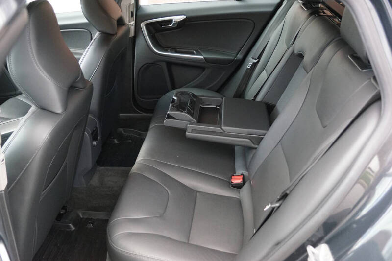 2016 Volvo V60 T5 Drive-E Premier