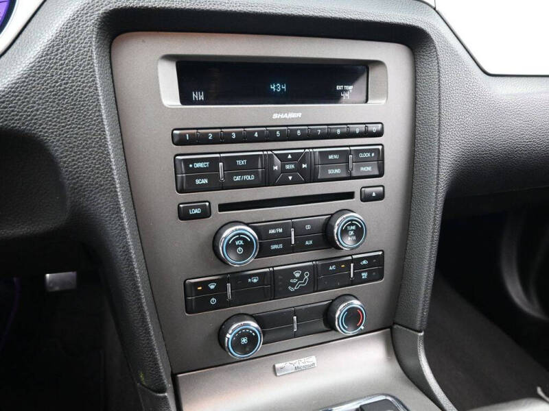 2011 Ford Mustang V6