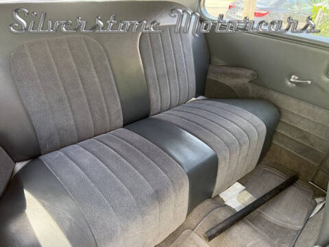 1946 Ford Super Deluxe