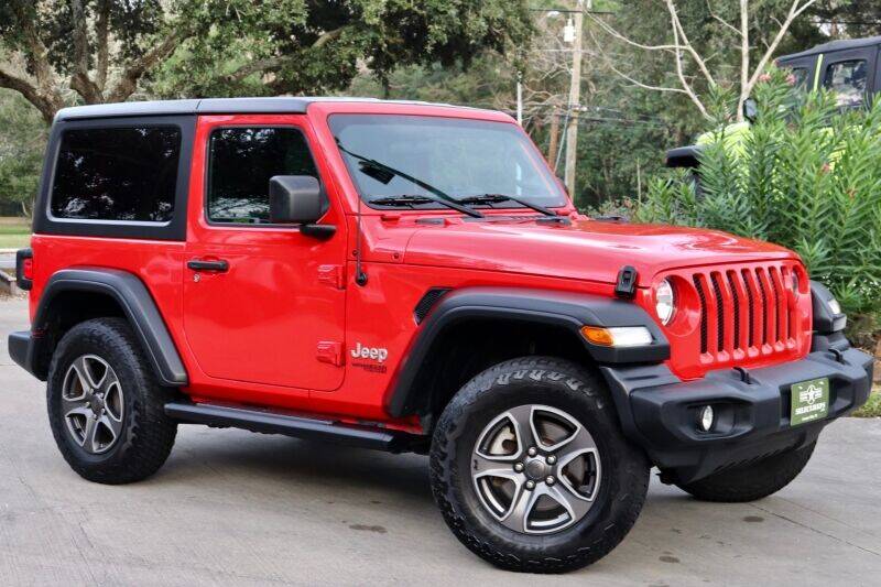 2019 Jeep Wrangler for sale at SELECT JEEPS INC in League City TX