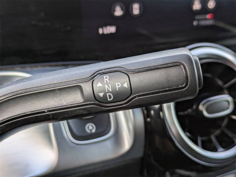 2023 Mercedes-Benz GLB GLB 250