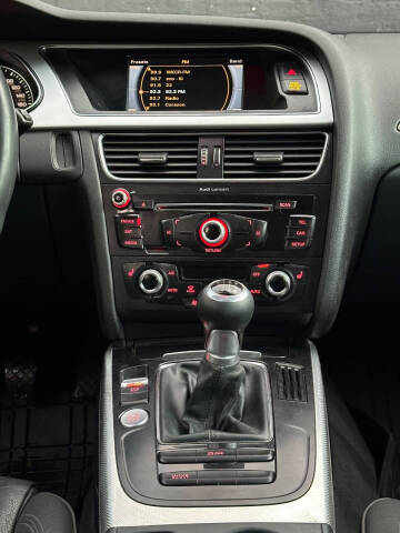 2016 Audi A4 2.0T quattro Premium Plus