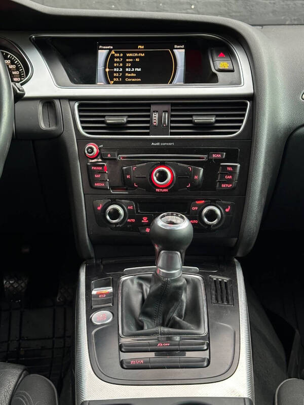 2016 Audi A4 2.0T quattro Premium Plus