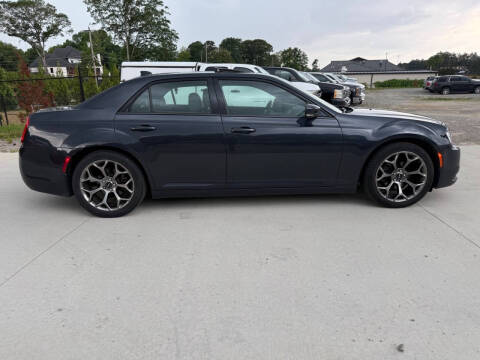2016 Chrysler 300 S
