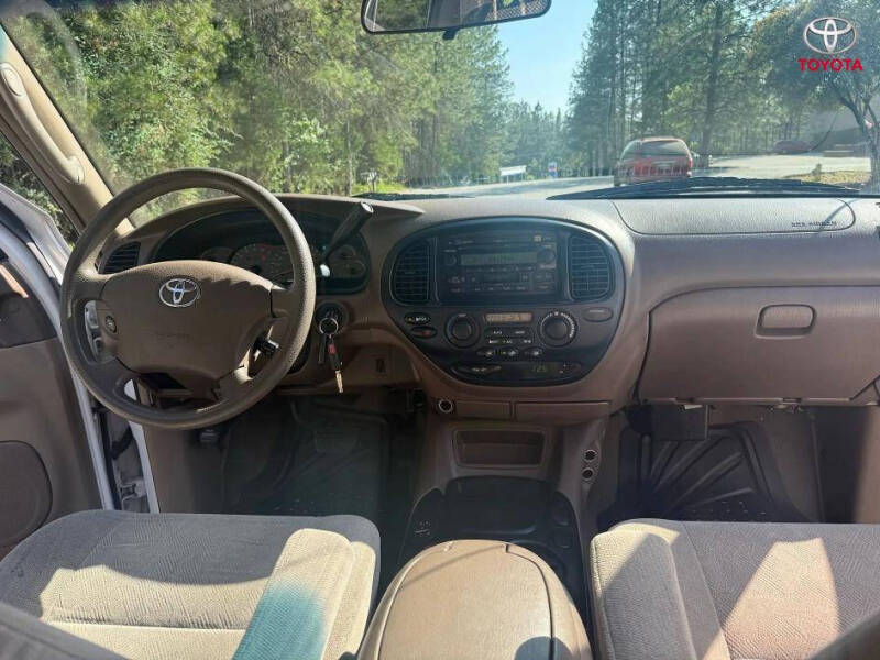 2003 Toyota Sequoia SR5