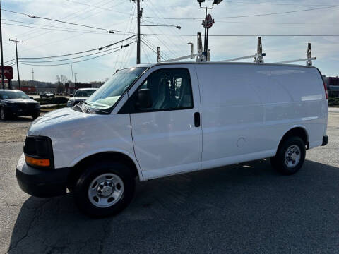2014 Chevrolet Express for sale at Modern Automotive in Spartanburg SC