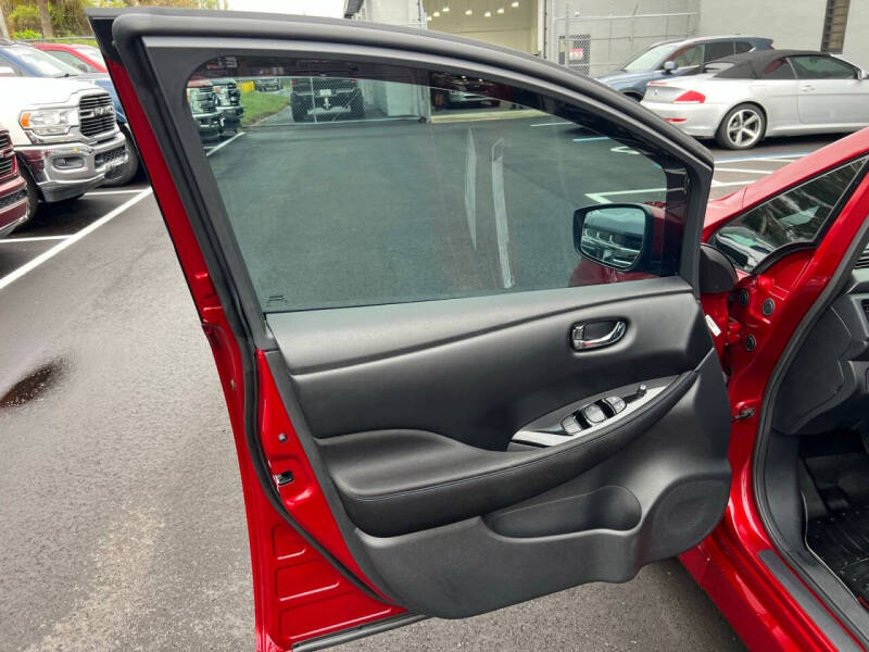 2020 Nissan LEAF SV PLUS