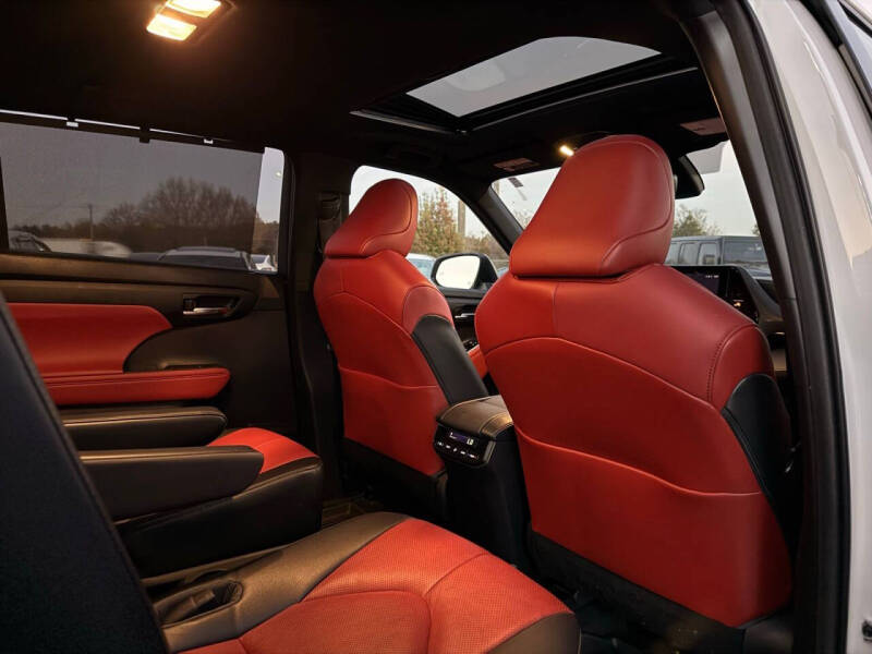 2023 Toyota Highlander XSE