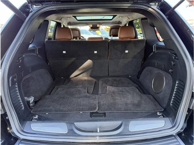 2016 Jeep Grand Cherokee Summit