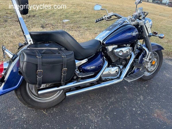 2005 Suzuki Boulevard