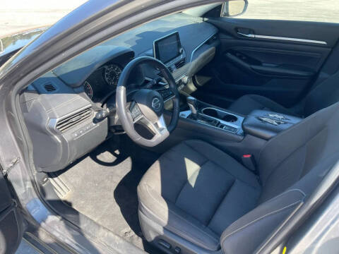 2020 Nissan Altima 2.5 SV