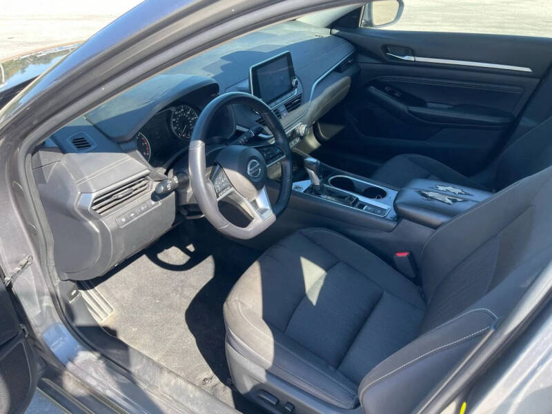 2020 Nissan Altima 2.5 SV