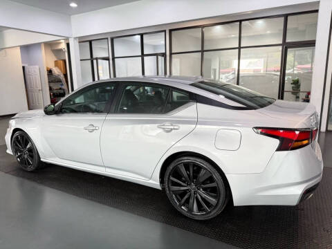 2022 Nissan Altima 2.5 SR