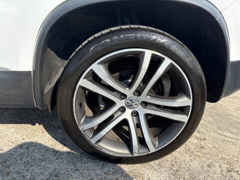 2017 Volkswagen Tiguan 2.0T SEL