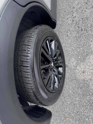 2024 Mitsubishi Eclipse Cross LE