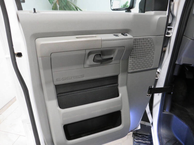 2019 Ford E-Series E-450 SD