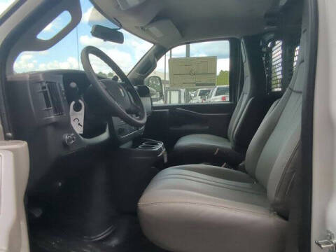 2025 Chevrolet Express 2500