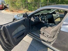 2012 Ford Mustang V6
