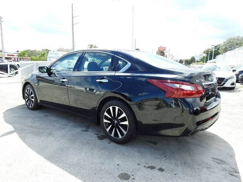 2018 Nissan Altima  - $13,900