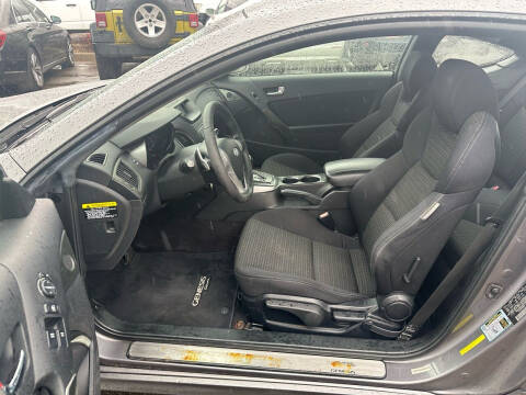 2010 Hyundai Genesis Coupe 2.0T