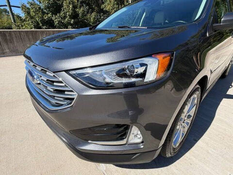 2020 Ford Edge Titanium