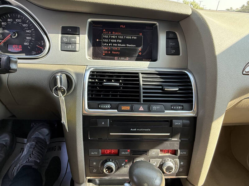 2011 Audi Q7 3.0T quattro Premium Plus