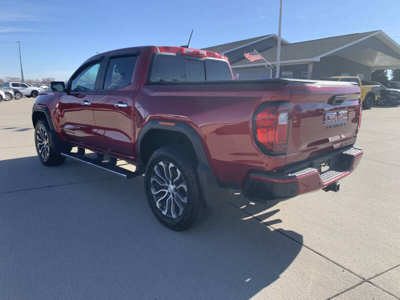 2023 GMC Canyon Denali