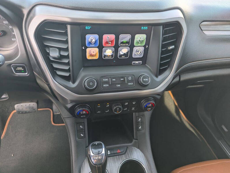 2017 GMC Acadia SLT-1