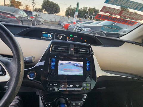 2016 Toyota Prius Two