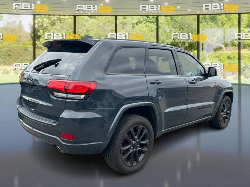 2018 Jeep Grand Cherokee Laredo
