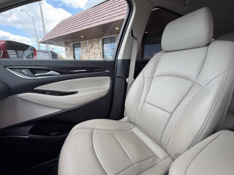 2020 Buick Enclave Essence