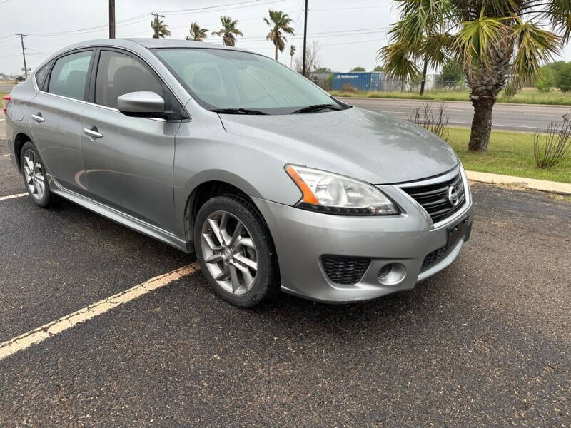 2014 Nissan Sentra SR photo 3