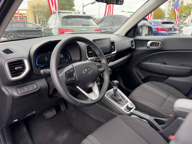 2025 Hyundai Venue SEL
