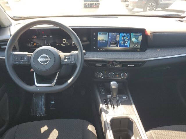 2026 Nissan Kicks S