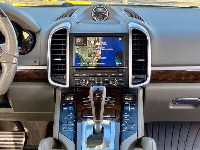 2013 Porsche Cayenne  - $27,995