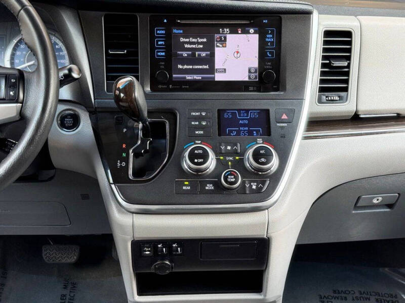 2017 Toyota Sienna