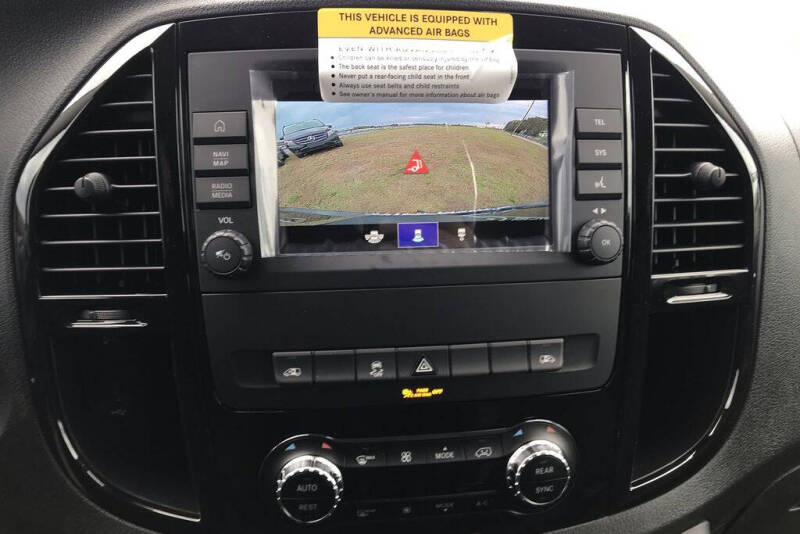 2023 Mercedes-Benz Metris Passenger