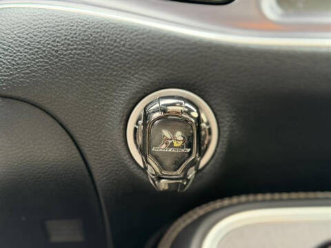 2016 Dodge Challenger R/T Scat Pack