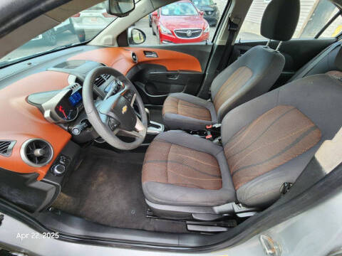 2013 Chevrolet Sonic LT Auto