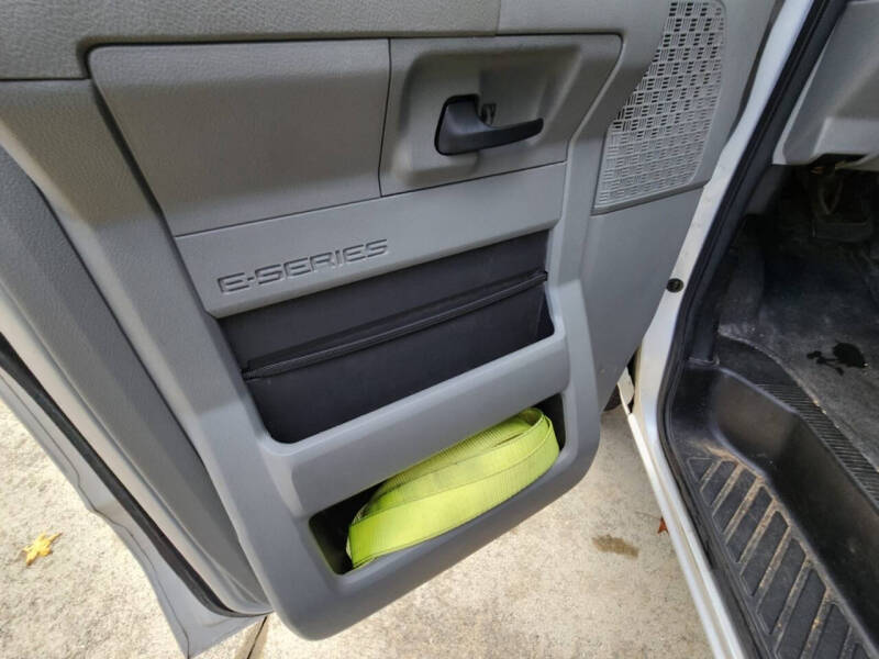 2009 Ford E-Series E-350 SD