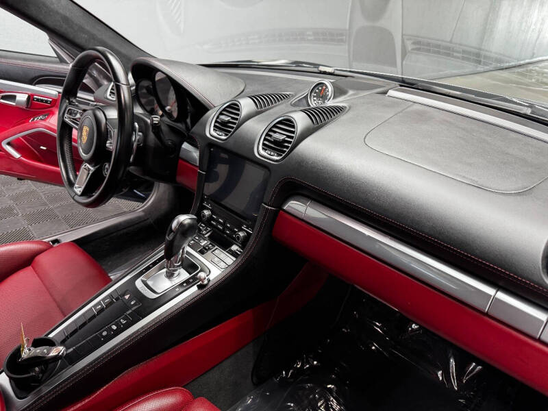 2018 Porsche 718 Cayman GTS