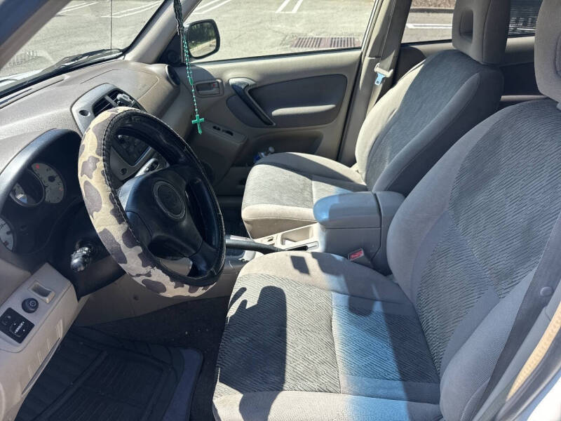 2003 Toyota RAV4