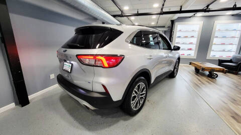 2020 Ford Escape SEL