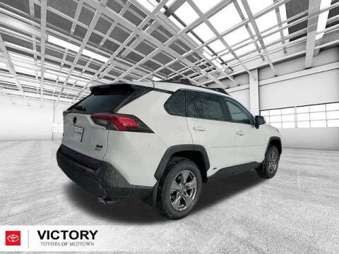 2025 Toyota RAV4 Hybrid XLE