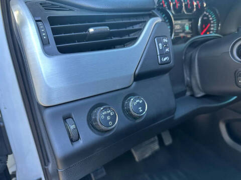 2017 GMC Yukon XL SLT