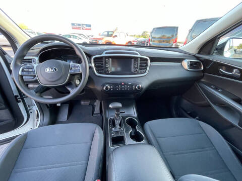 2019 Kia Sorento LX