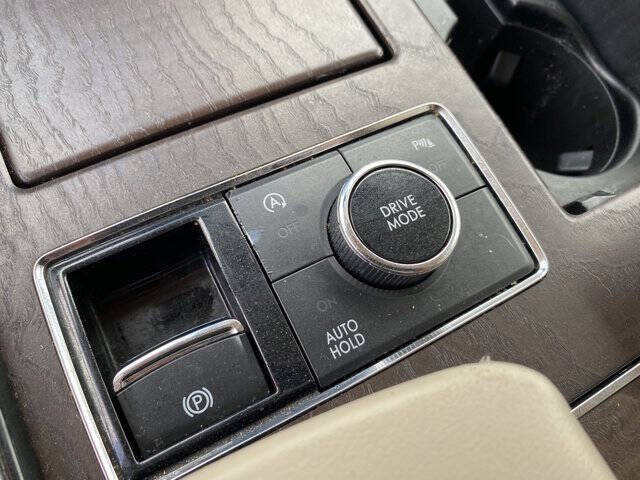 2019 Lincoln Navigator Select