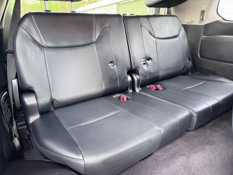 2011 Lexus LX 570